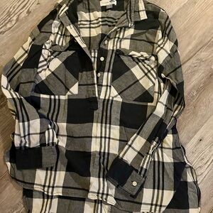 Old Navy Plaid Black and White Tunic